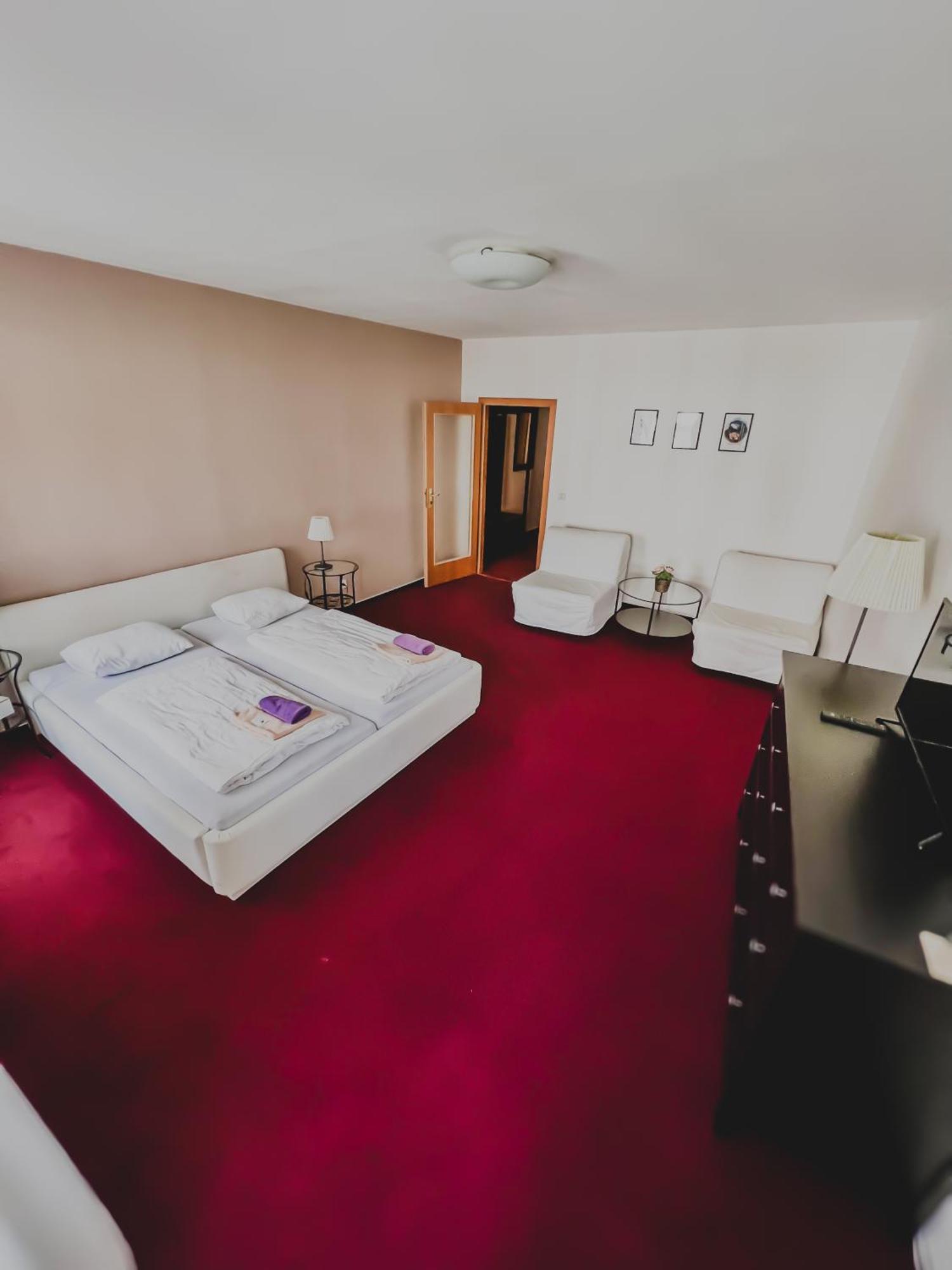 Hotel Florian Selčan Exteriér fotografie